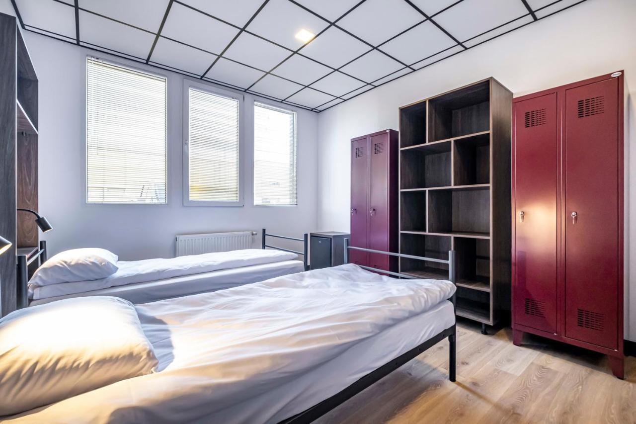 Vola Hostel Warszawa Eksteriør billede