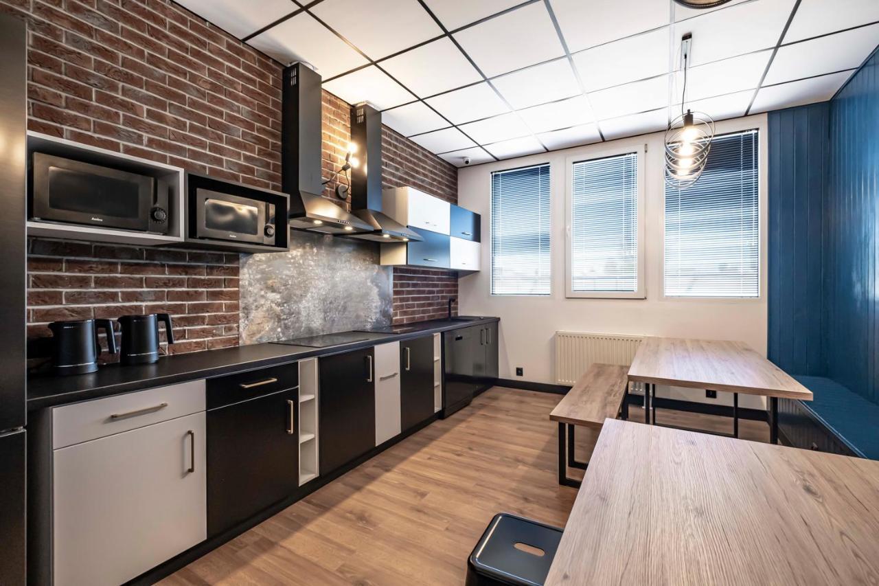 Vola Hostel Warszawa Eksteriør billede