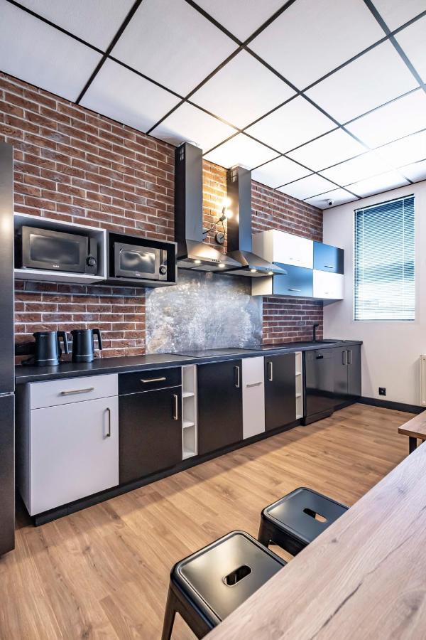 Vola Hostel Warszawa Eksteriør billede